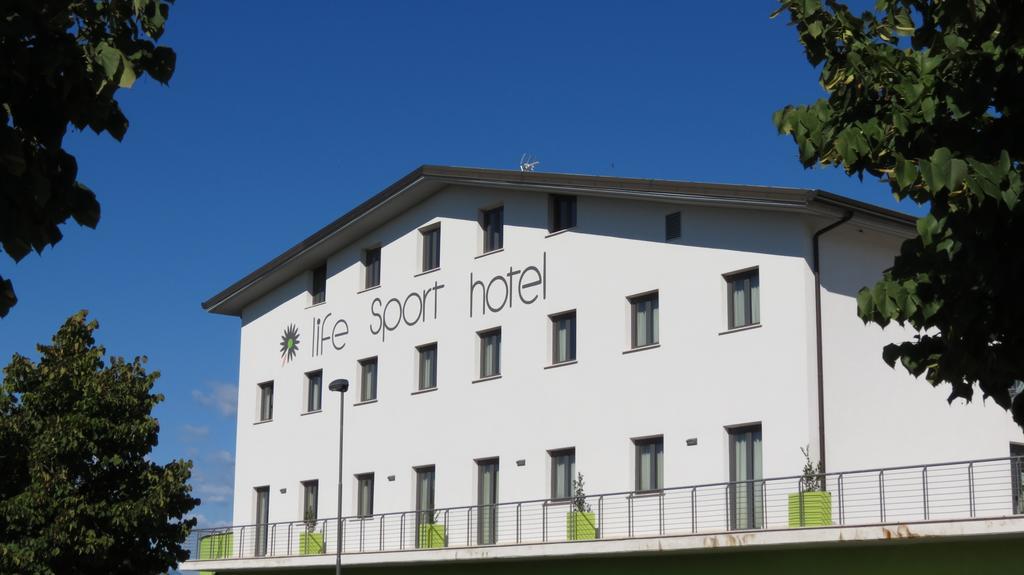 Life Sport Hotel 3*