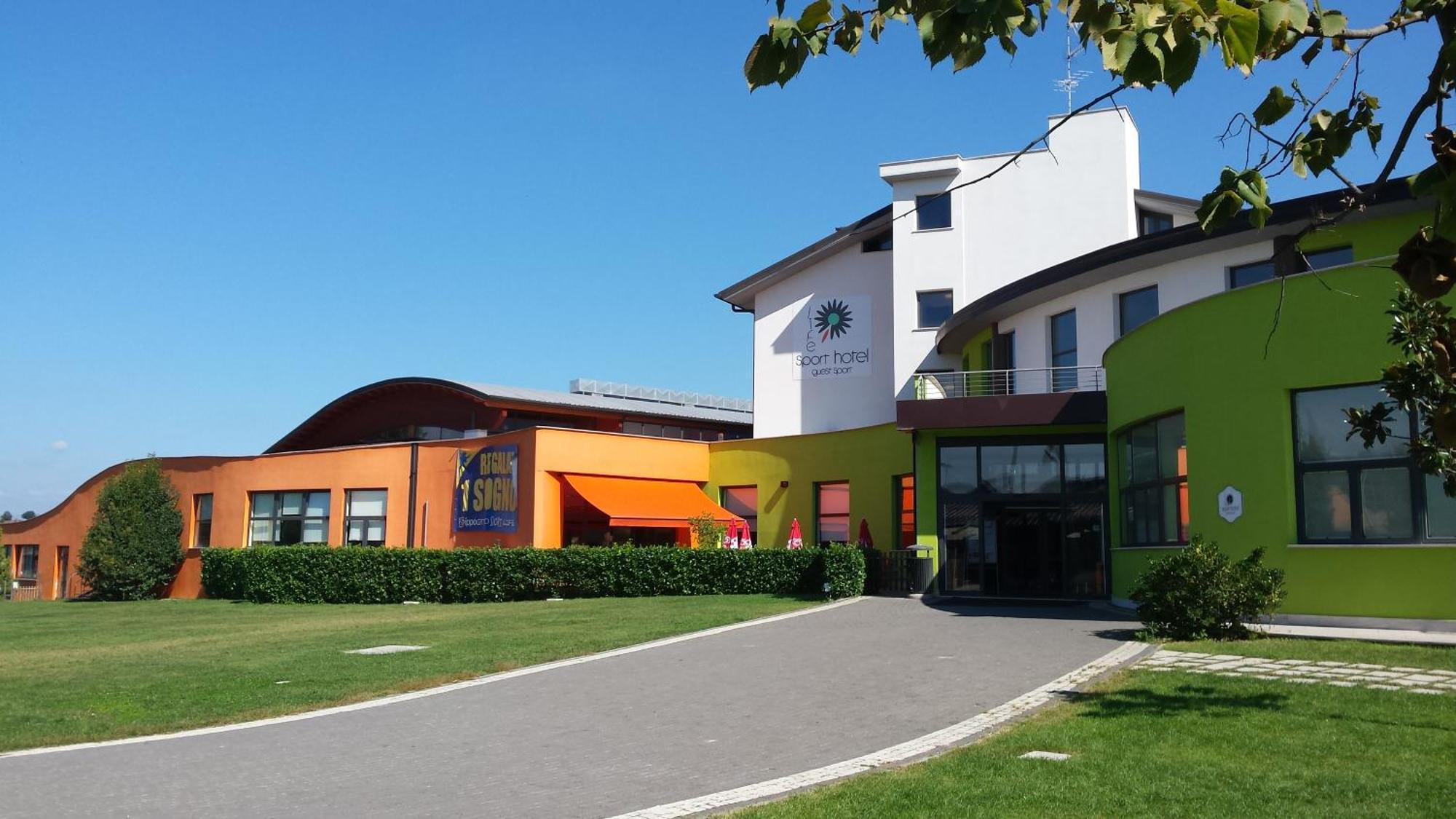 Life Sport Hotel 3*